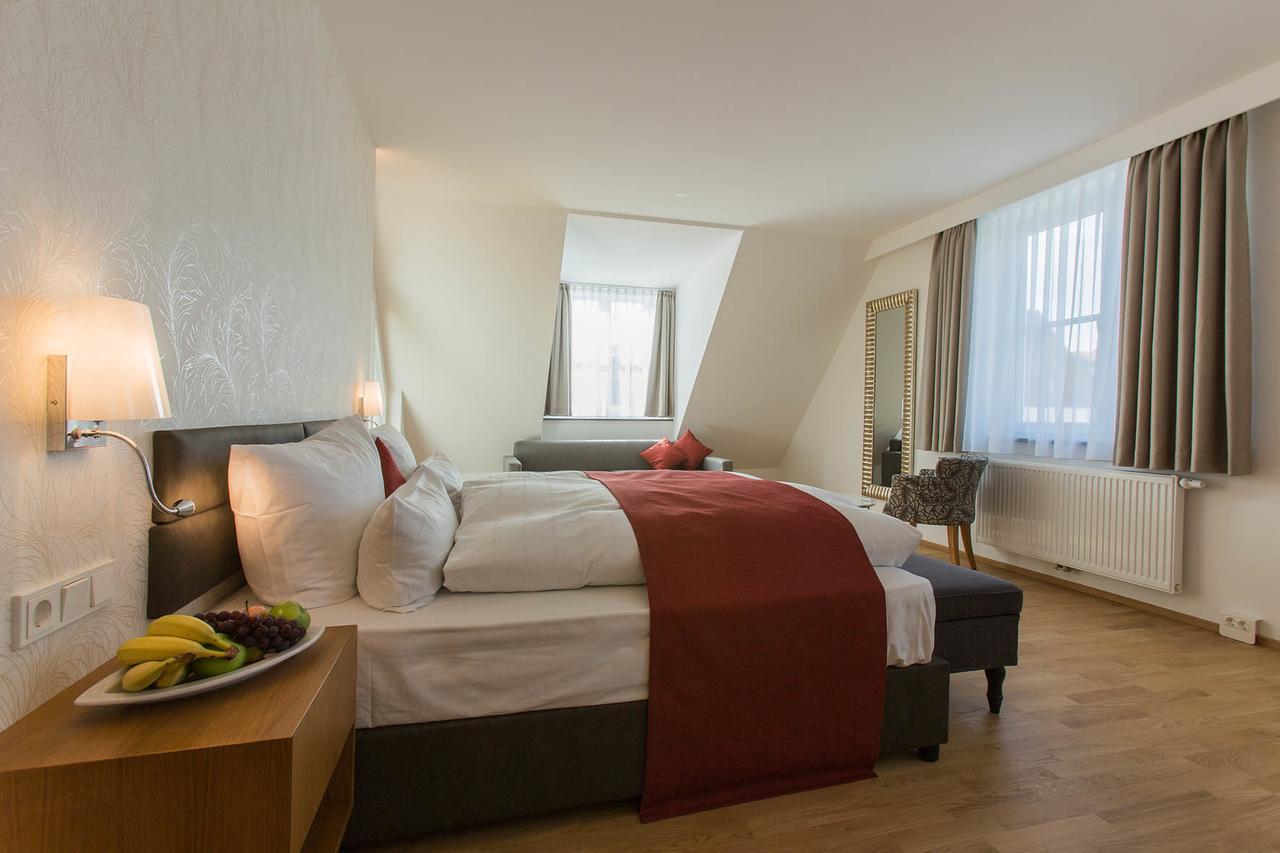 Am Schrannenplatz Hotel *